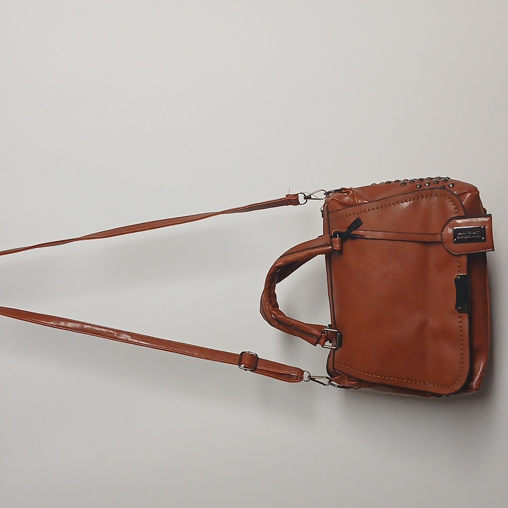 FashionAccessories Ladys Collection Carmel Brown Vegan Leather Shoulder Bag EUC - Picture 3 of 16